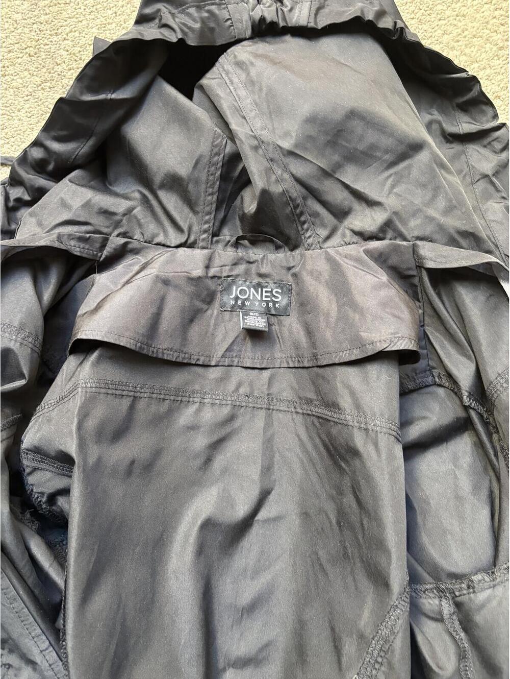Jones New York Black Hooded Lightweight WIndbreaker Jacket Small - Picture 3 of 3